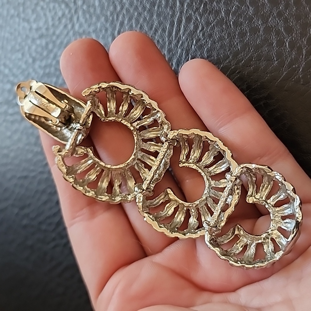 Asymmetry clip on earrings - Picture 6 of 8